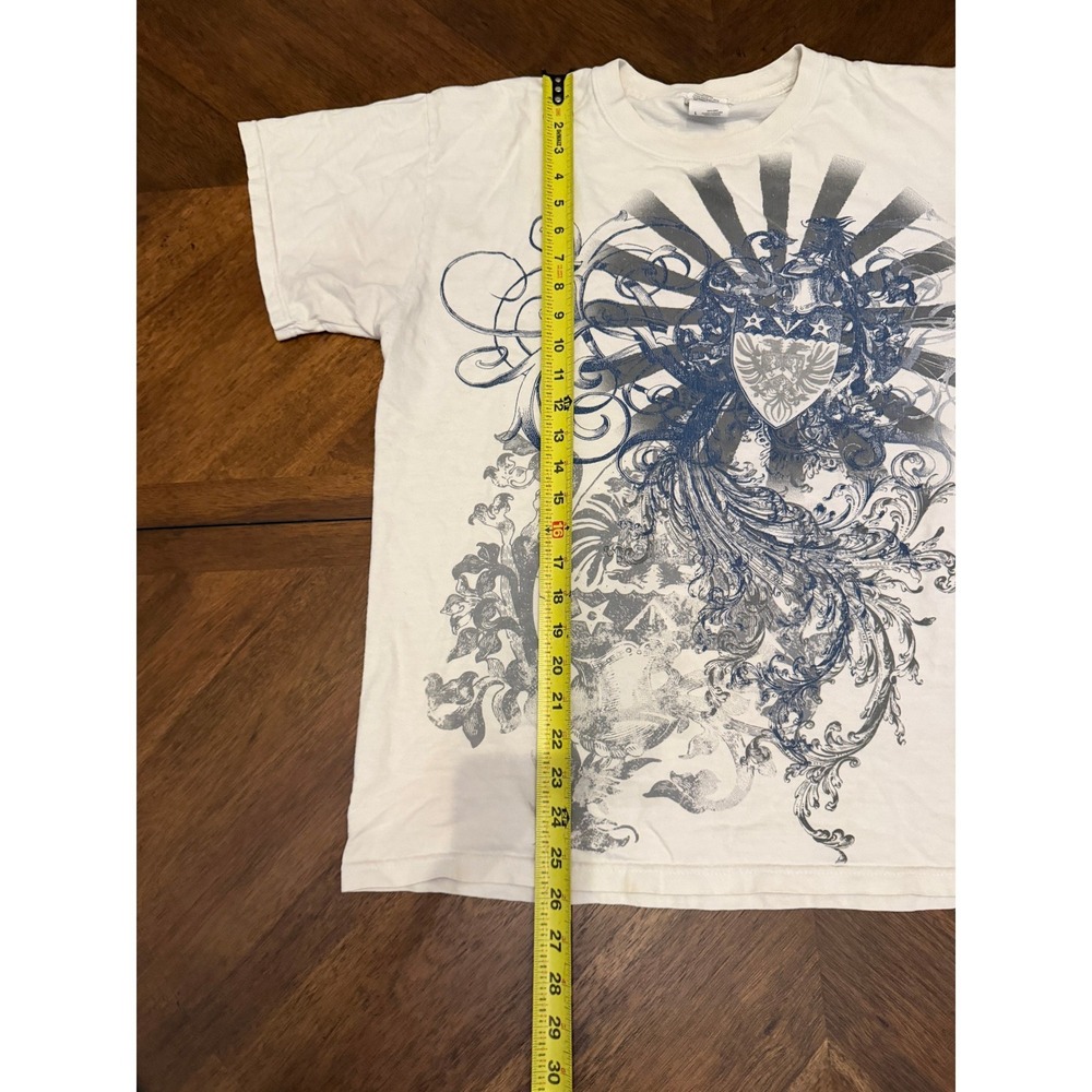Fruit of the Loom Mens Graphic T-Shirt White Blue Crest Scrollwork Large L - Picture 4 of 5